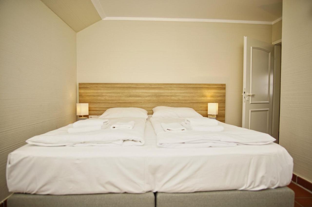 Strandnahe Ferienwohnung Mit Eigener Terrasse - Feriendorf Bakenberg Fewo D06 Dranske Esterno foto